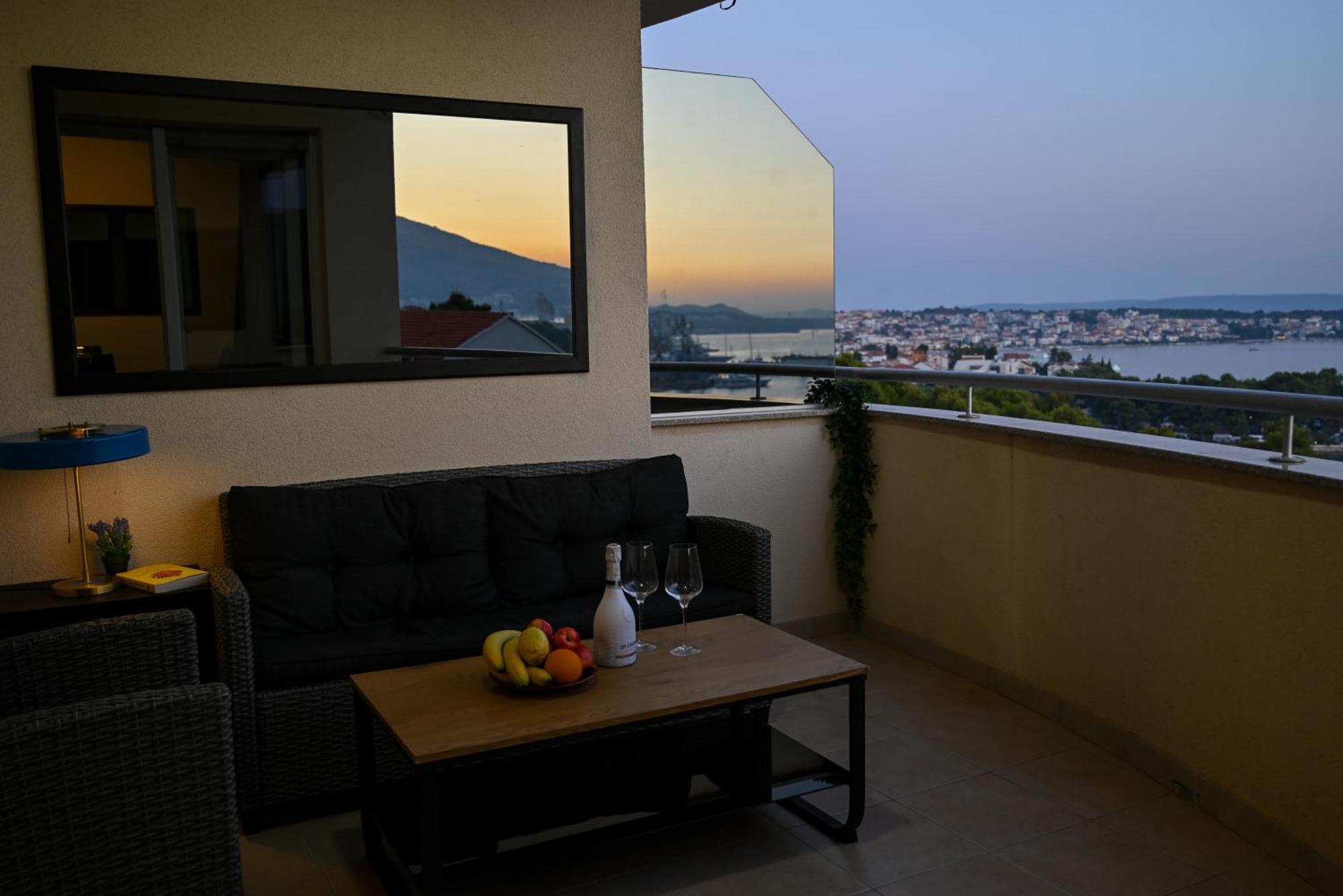 טרוגיר Sunny Place With Sea View מראה חיצוני תמונה