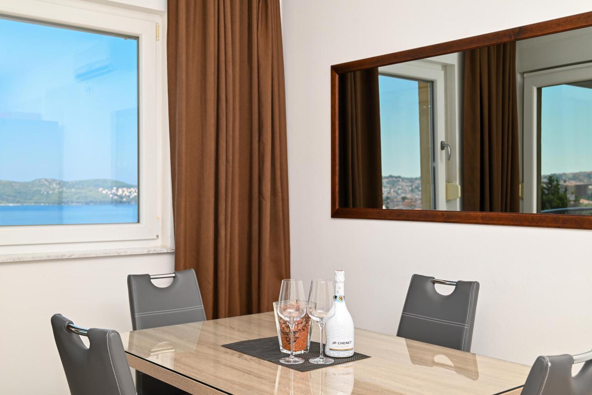 טרוגיר Sunny Place With Sea View מראה חיצוני תמונה